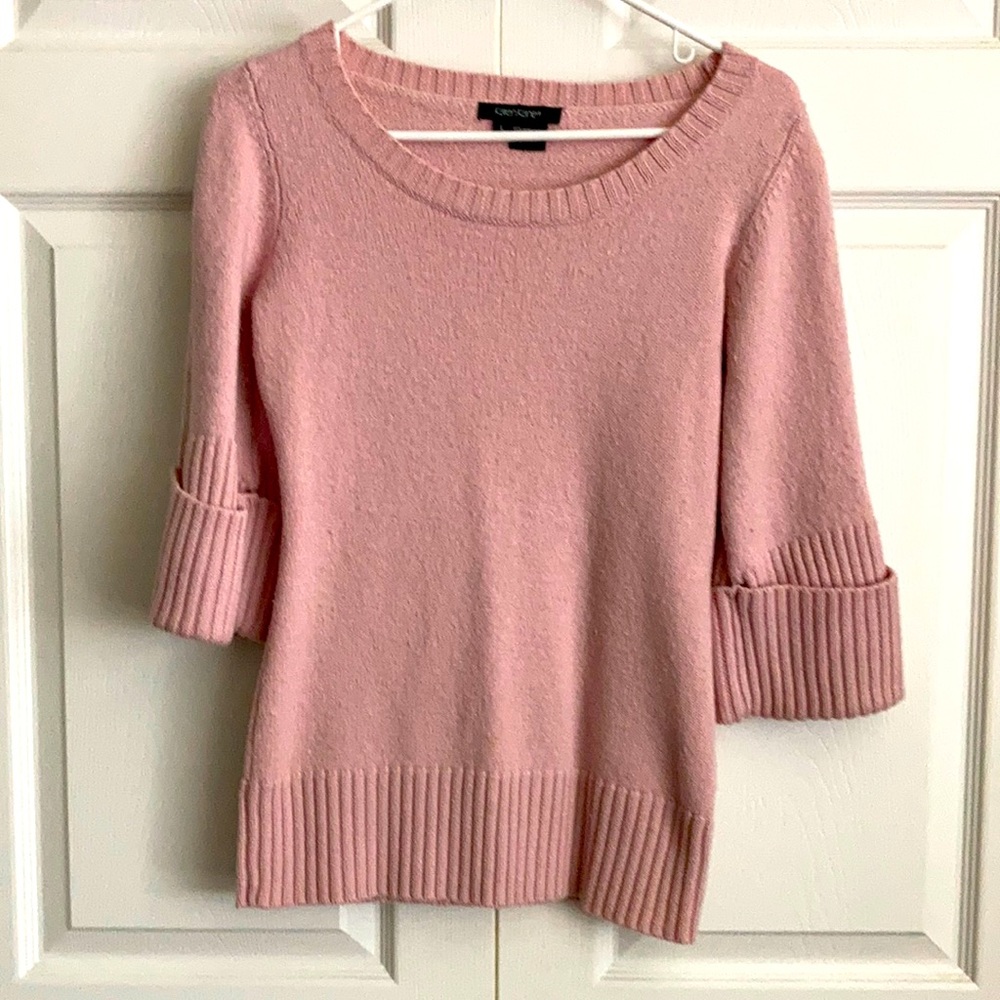 Soft pink quarter length arms sweater